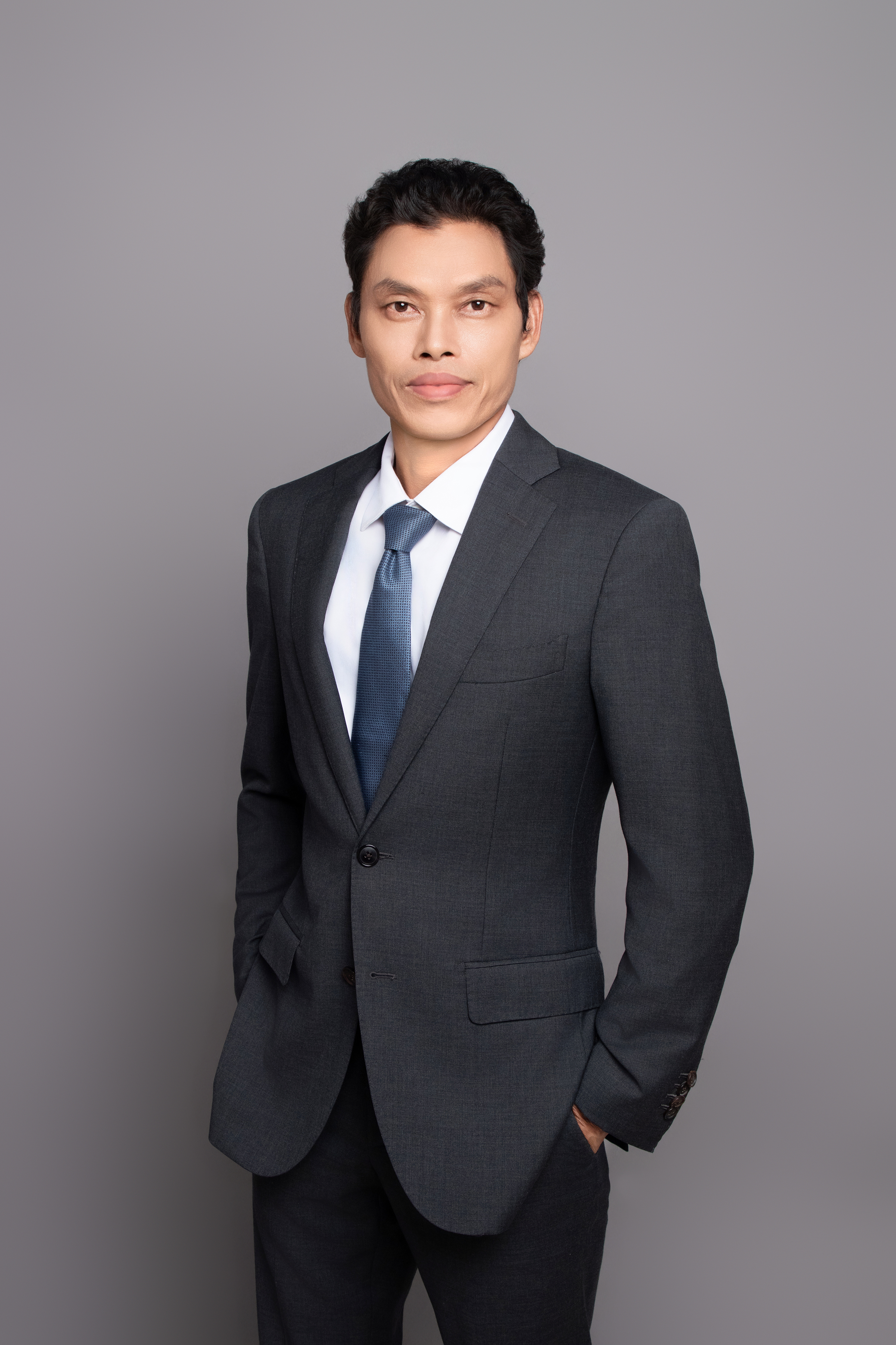 Bilu Huang